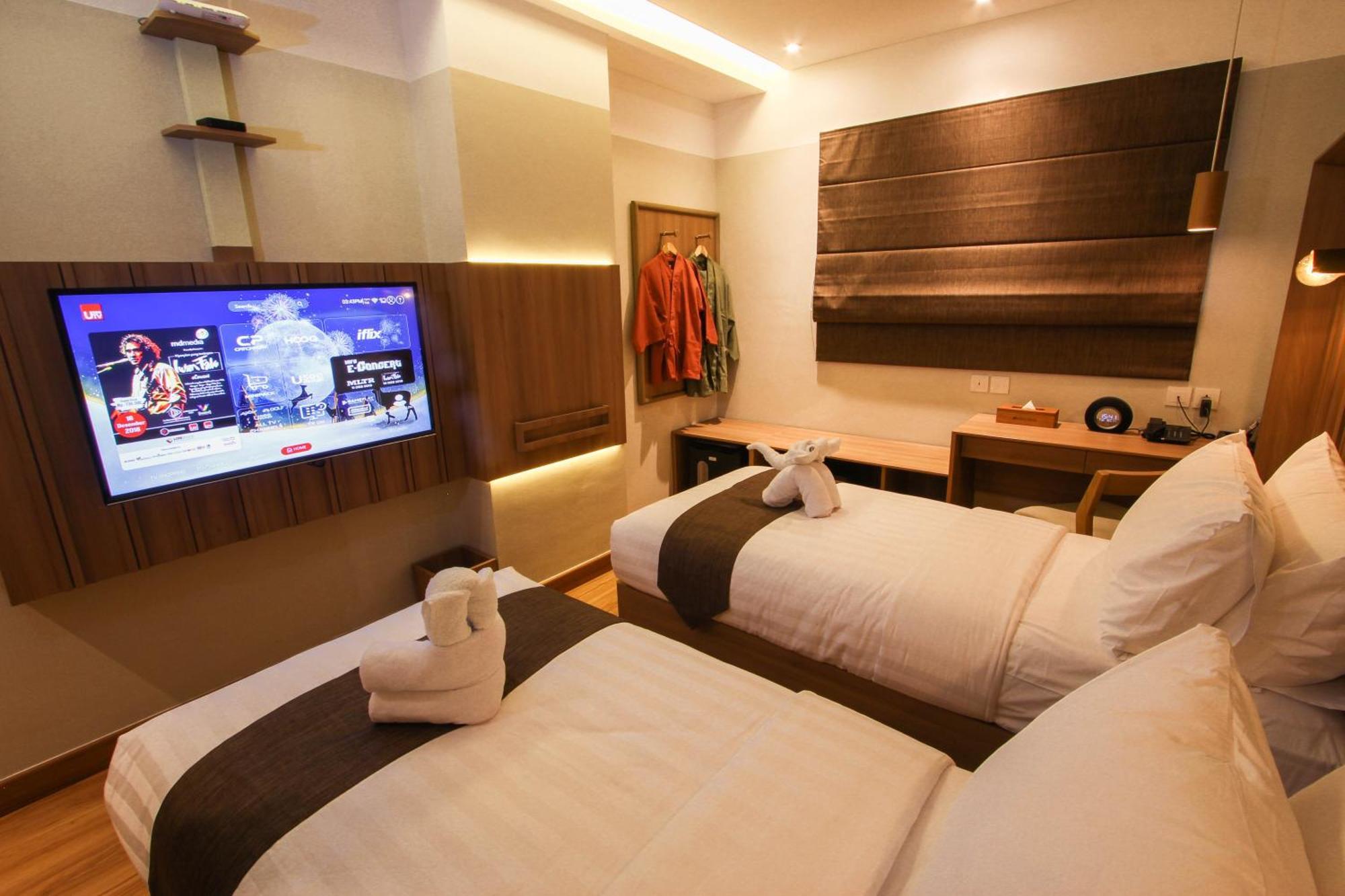 Kuretakeso Kemang Hotel Yakarta Exterior foto