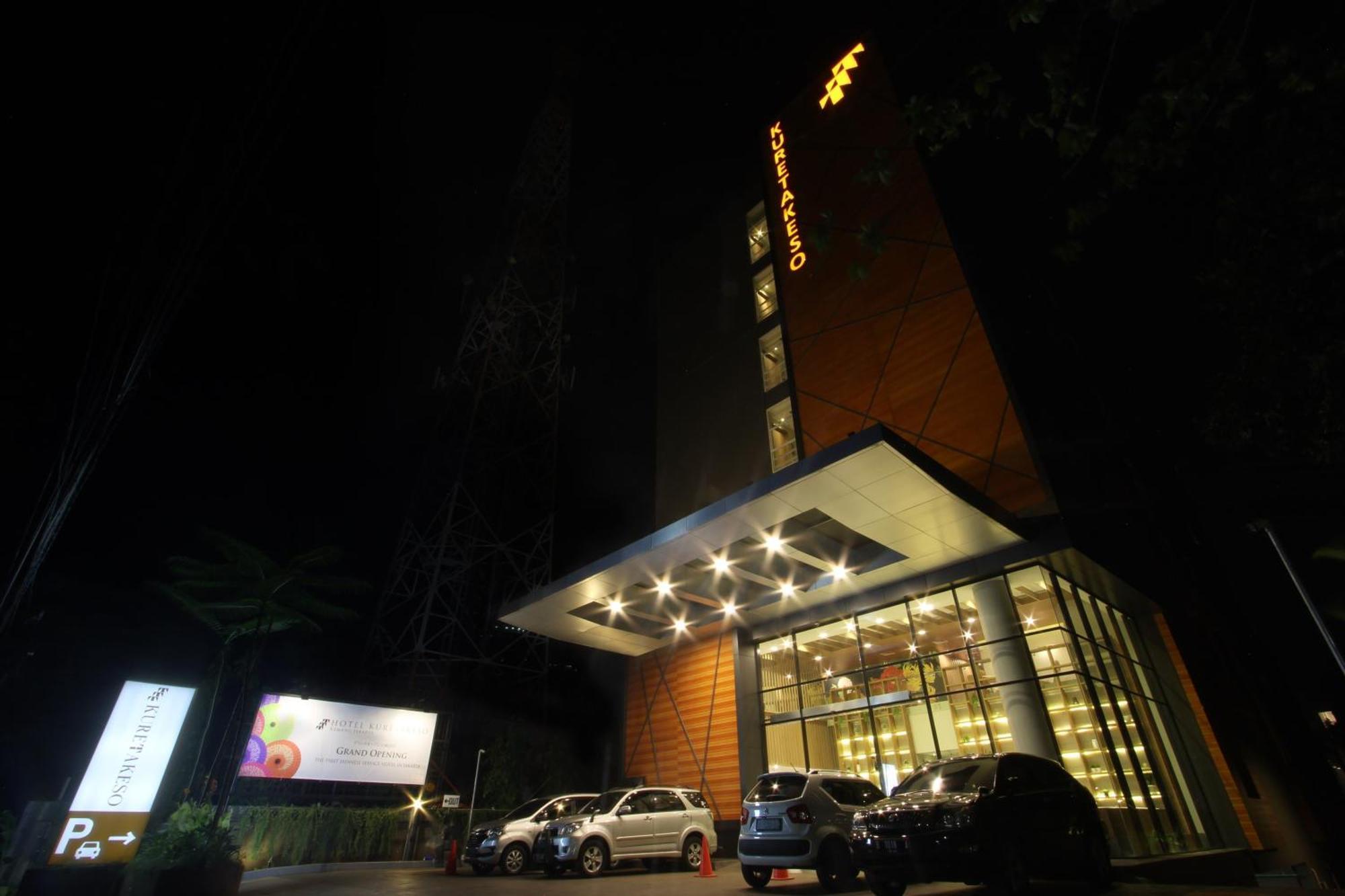 Kuretakeso Kemang Hotel Yakarta Exterior foto