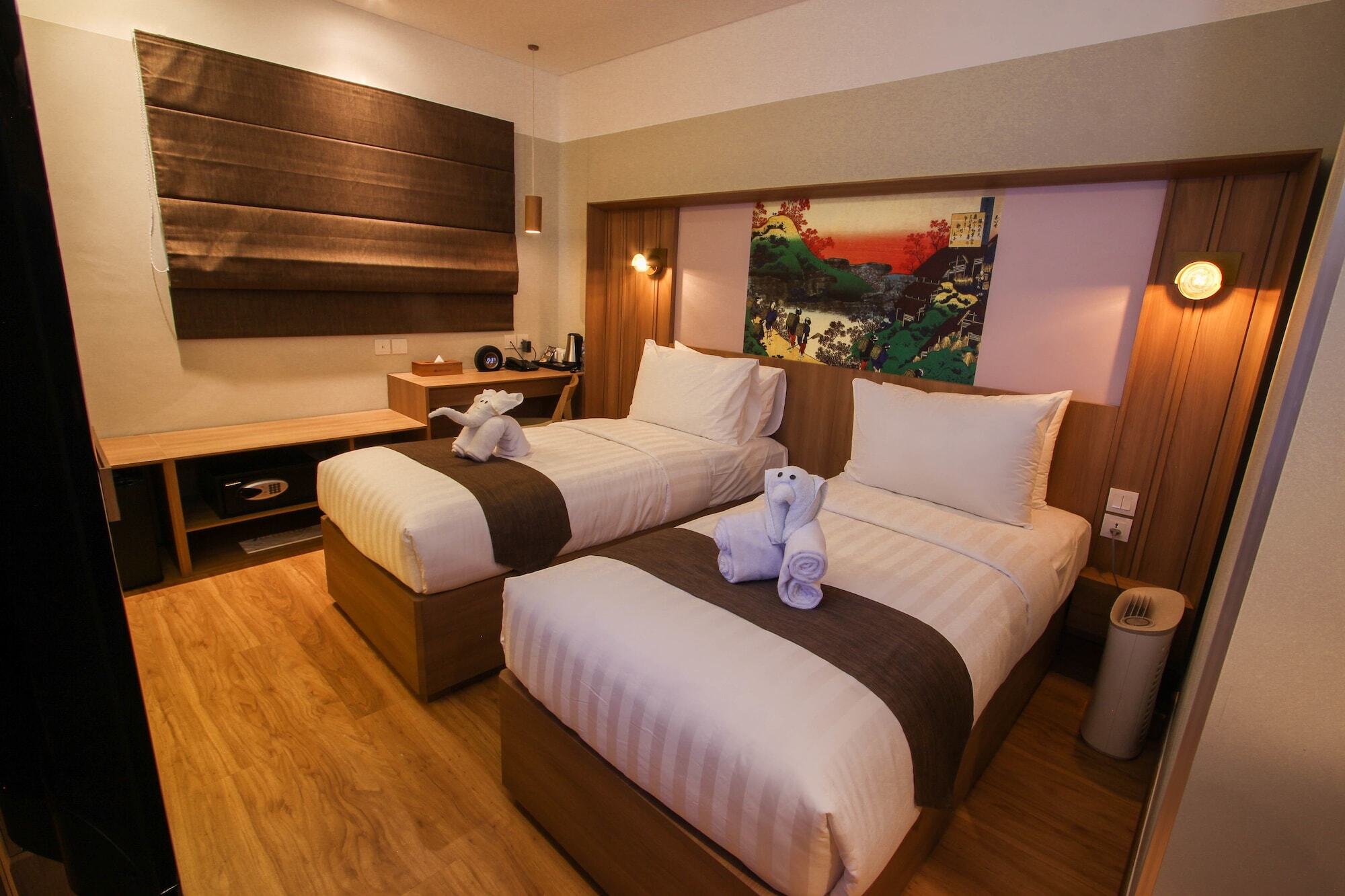 Kuretakeso Kemang Hotel Yakarta Exterior foto